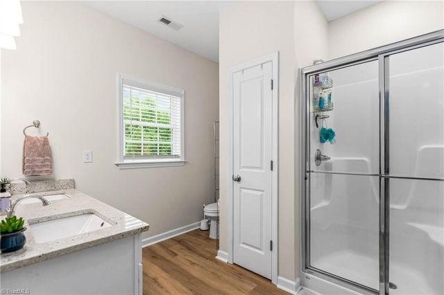 2529 Fiddlers Glenn Drive, Winston-salem, NC 27127