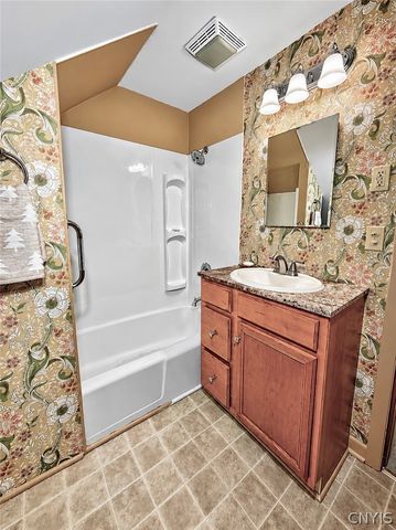 2615 Mckinley Street, Cazenovia, NY 13122