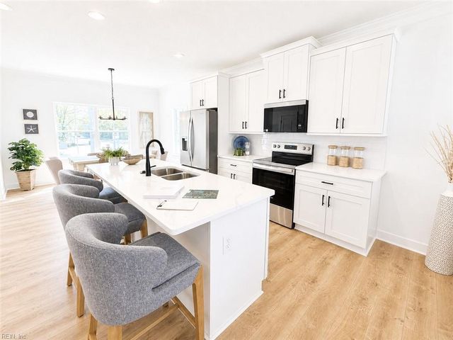 625 Jaden WAY, Virginia Beach, VA 23454