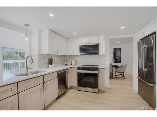 5046 W 103rd Cir, Westminster, CO 80031