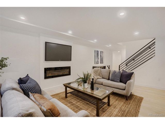 5046 W 103rd Cir, Westminster, CO 80031