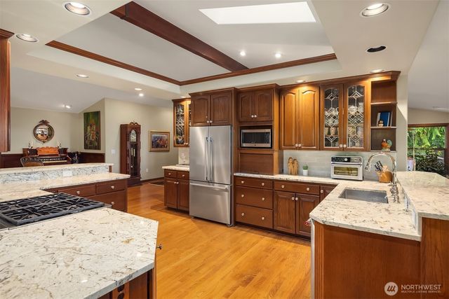 5902 172nd Place SE, Bellevue, WA 98006