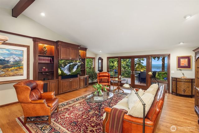 5902 172nd Place SE, Bellevue, WA 98006