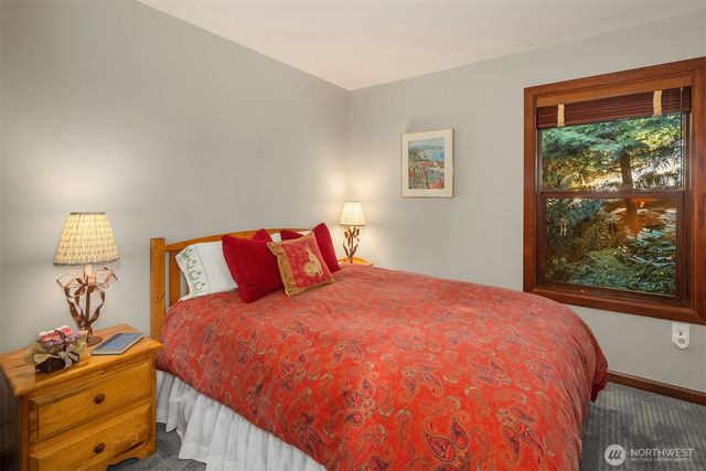 5902 172nd Place SE, Bellevue, WA 98006
