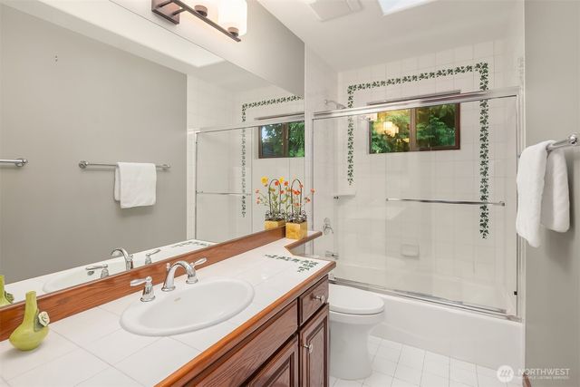 5902 172nd Place SE, Bellevue, WA 98006