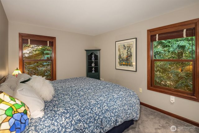 5902 172nd Place SE, Bellevue, WA 98006