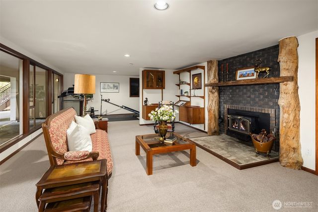 5902 172nd Place SE, Bellevue, WA 98006