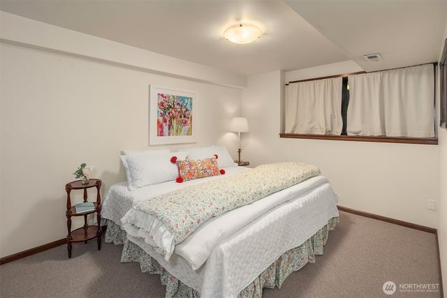 5902 172nd Place SE, Bellevue, WA 98006