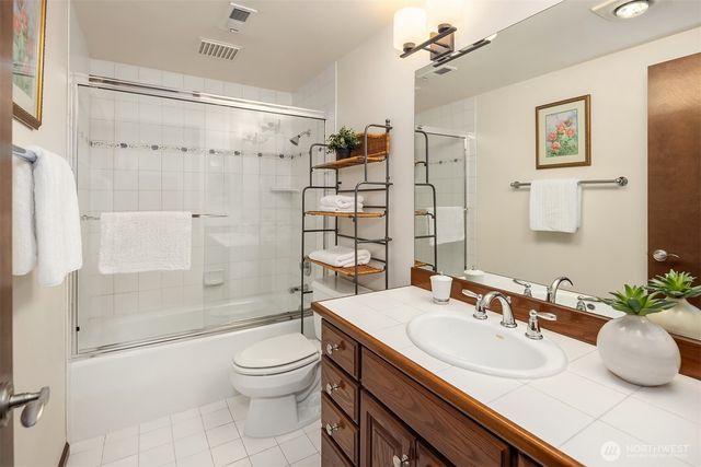 5902 172nd Place SE, Bellevue, WA 98006