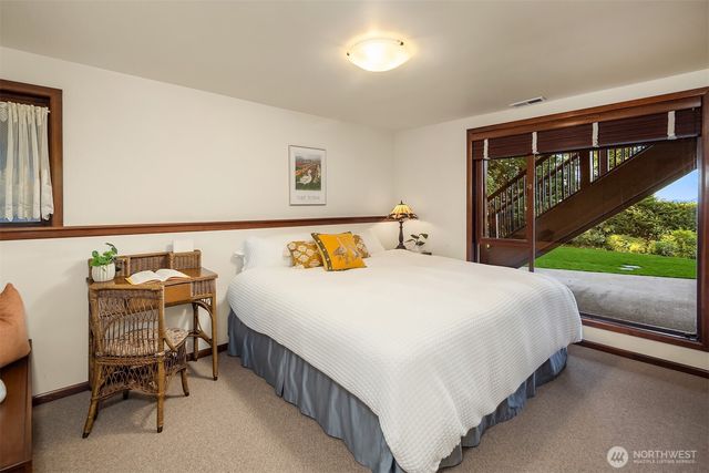5902 172nd Place SE, Bellevue, WA 98006