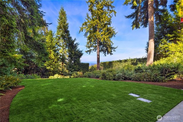 5902 172nd Place SE, Bellevue, WA 98006