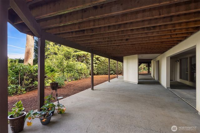 5902 172nd Place SE, Bellevue, WA 98006