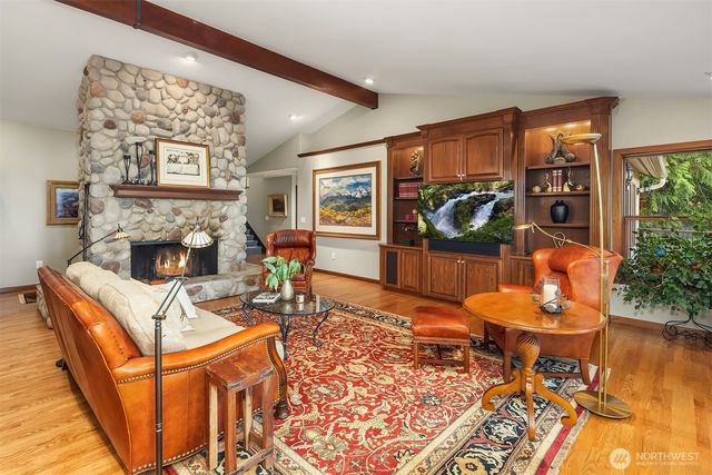 5902 172nd Place SE, Bellevue, WA 98006