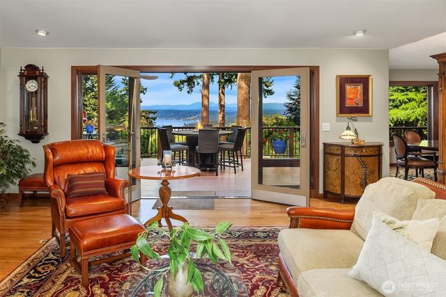 5902 172nd Place SE, Bellevue, WA 98006