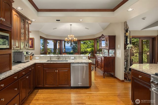 5902 172nd Place SE, Bellevue, WA 98006