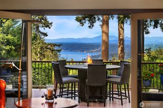 5902 172nd Place SE, Bellevue, WA 98006