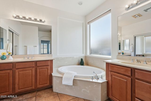 3332 E CANYON Way, Chandler, AZ 85249