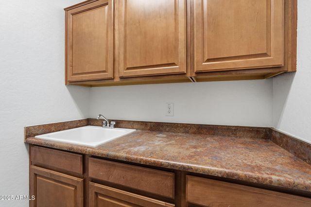 3332 E CANYON Way, Chandler, AZ 85249