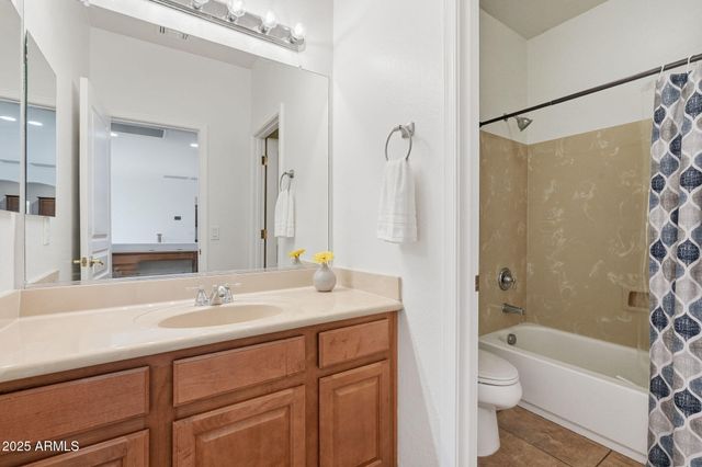 3332 E CANYON Way, Chandler, AZ 85249