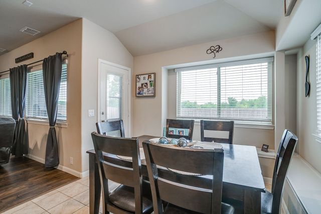 1004 Fairfax Drive, Godley, TX 76044