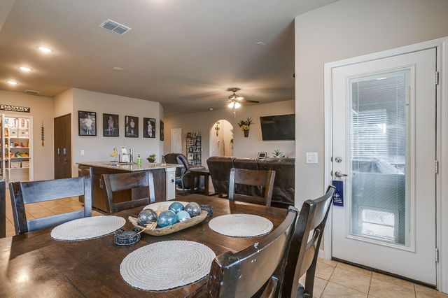 1004 Fairfax Drive, Godley, TX 76044