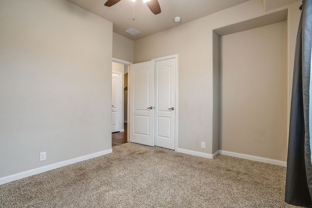 1004 Fairfax Drive, Godley, TX 76044