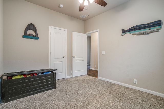 1004 Fairfax Drive, Godley, TX 76044