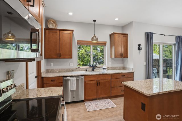 5124 NW Cannon Circle, Silverdale, WA 98383