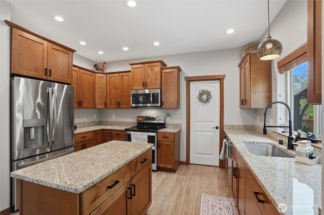 5124 NW Cannon Circle, Silverdale, WA 98383