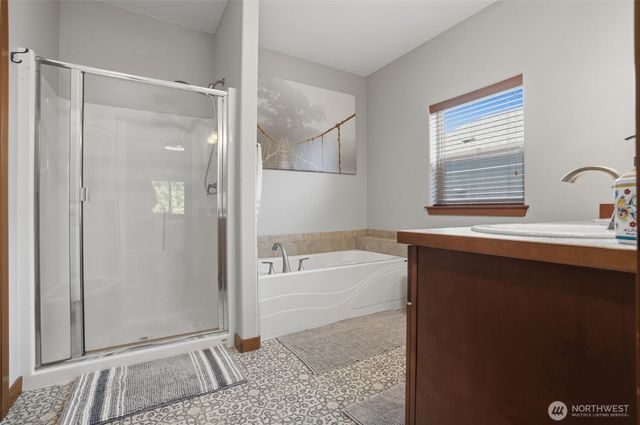 5124 NW Cannon Circle, Silverdale, WA 98383