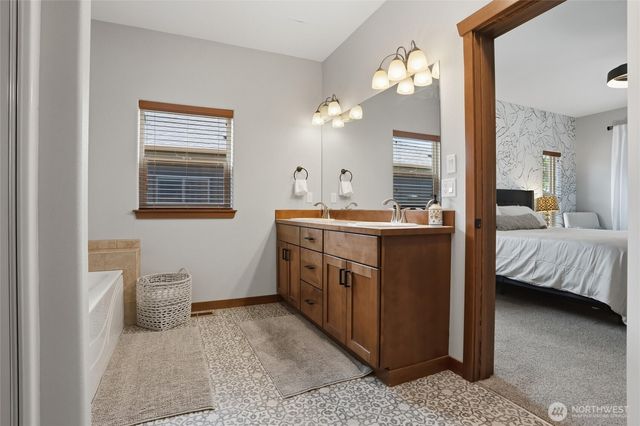 5124 NW Cannon Circle, Silverdale, WA 98383