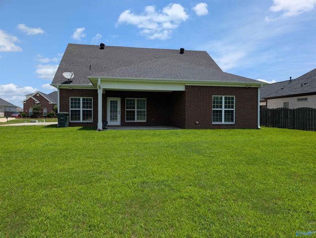 7126 Weeping Willow Drive, Owens Cross Roads, AL 35763