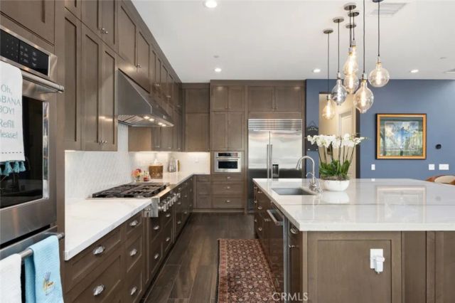 11003 Sweetwater Court, Chatsworth, CA 91311