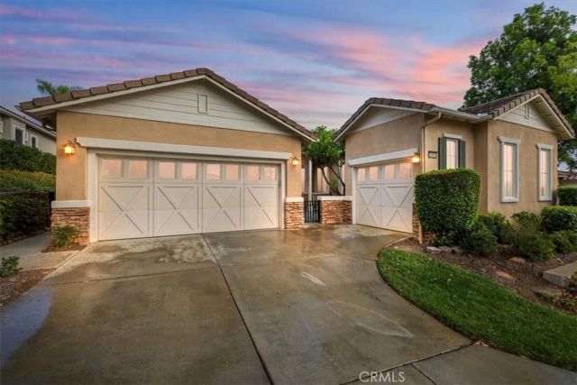 23833 Fawnskin Drive, Corona, CA 92883