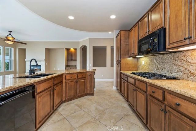 23833 Fawnskin Drive, Corona, CA 92883
