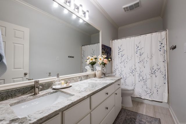 15 Carrollton Court, Little Rock, AR 72211