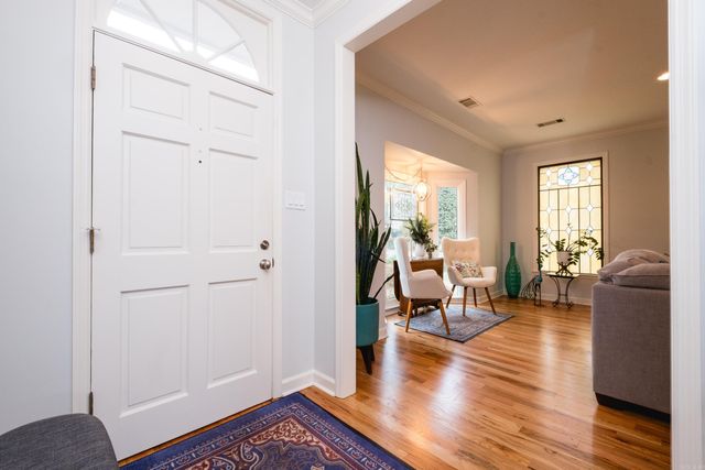 15 Carrollton Court, Little Rock, AR 72211