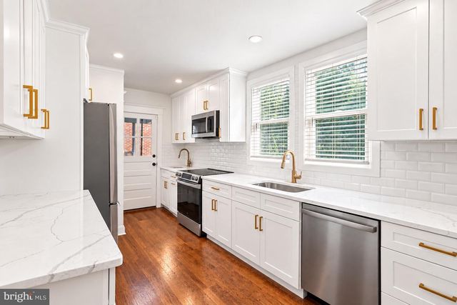 33 ROSEDALE RD, Wynnewood, PA 19096