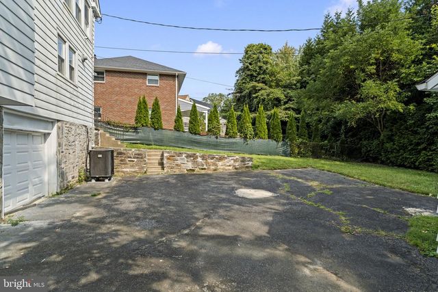 33 ROSEDALE RD, Wynnewood, PA 19096