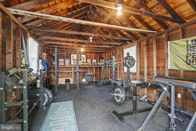33 ROSEDALE RD, Wynnewood, PA 19096