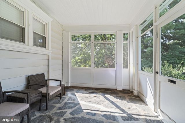 33 ROSEDALE RD, Wynnewood, PA 19096