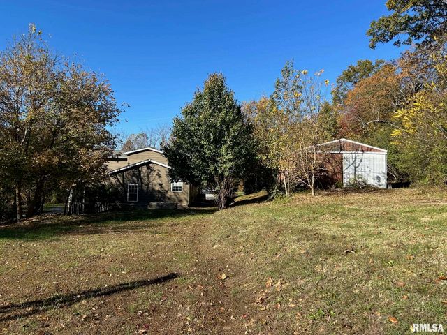 1591 N Reed Station Road, Carbondale, IL 62901