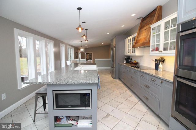 335 FREED RD, Harleysville, PA 19438