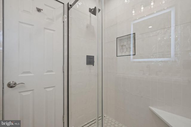 323 PARRY RD, Cinnaminson, NJ 08077