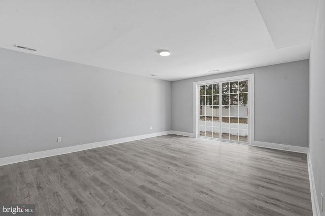 323 PARRY RD, Cinnaminson, NJ 08077