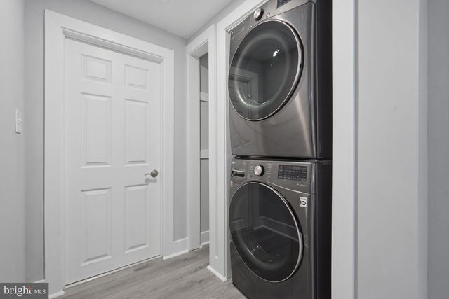 323 PARRY RD, Cinnaminson, NJ 08077