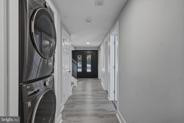 323 PARRY RD, Cinnaminson, NJ 08077