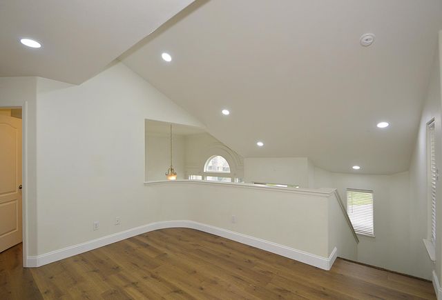 2549 E Jenny Avenue, Fresno, CA 93720