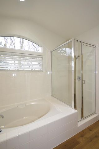 2549 E Jenny Avenue, Fresno, CA 93720