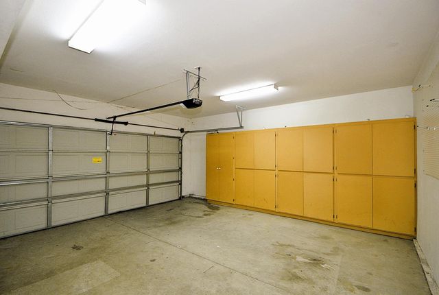 2549 E Jenny Avenue, Fresno, CA 93720